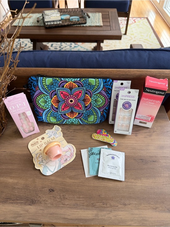 Handbags - Colorful Mandala Cosmetic Bag with Floral Design and beauty bundle